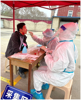 疫情防控 党旗在前 助力全民核酸检测，，轴研所职能部分二支部党员在行动！-洛阳轴承